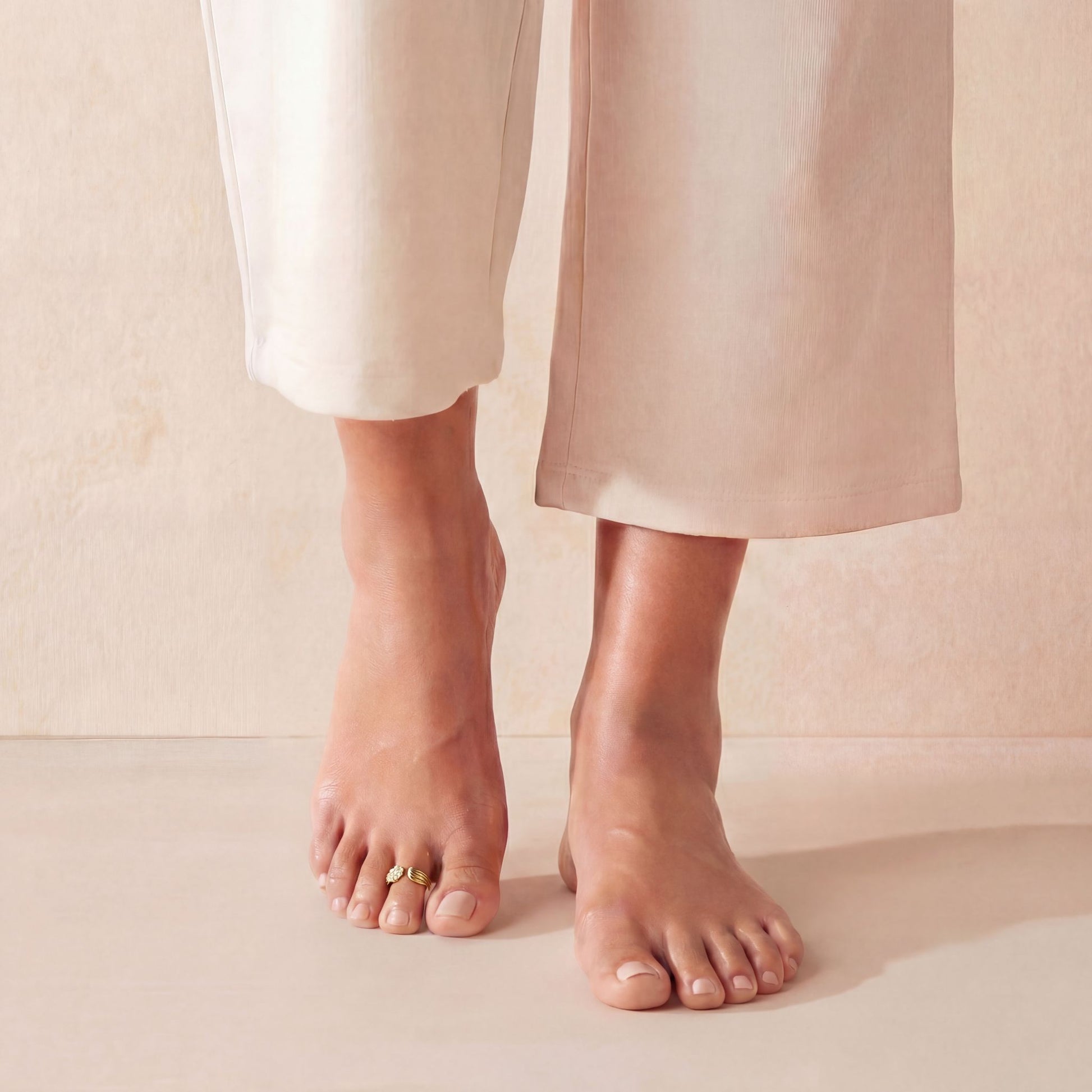 Angel Toe Ring