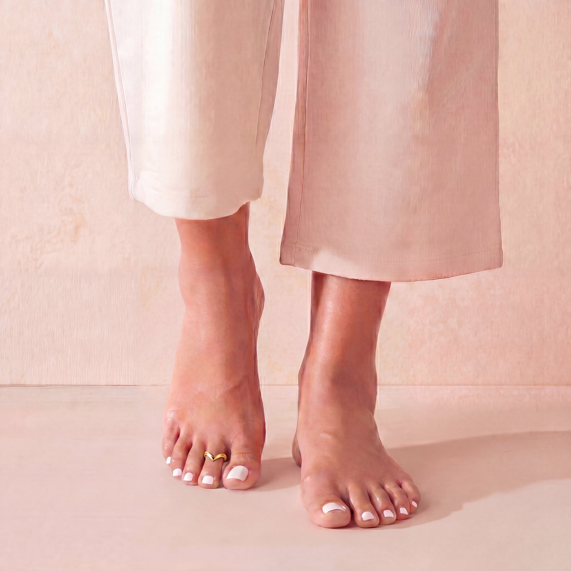 Arrow Toe Ring