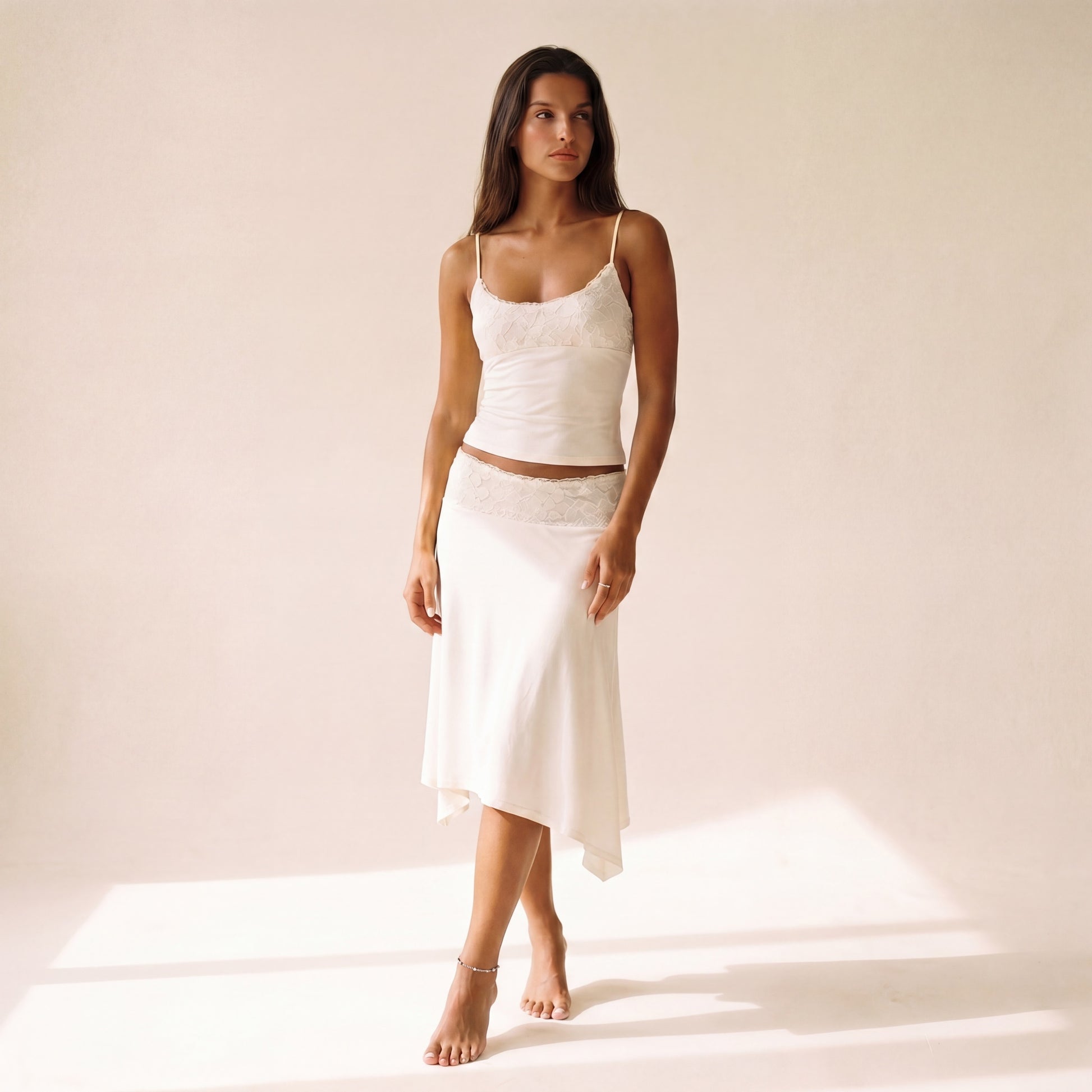 Ciel Anklet Silver — Standing lifestyle shot