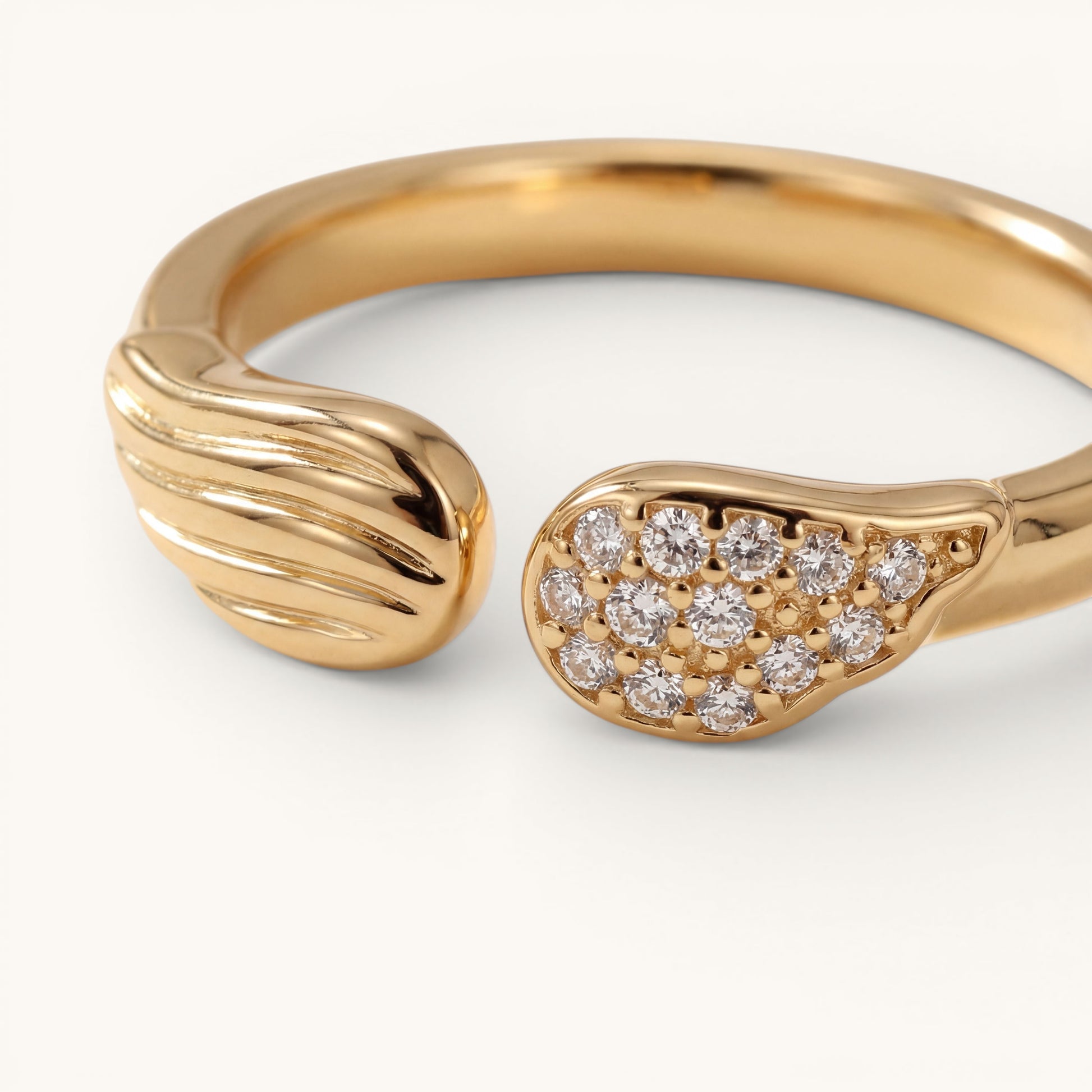 Angel Toe Ring