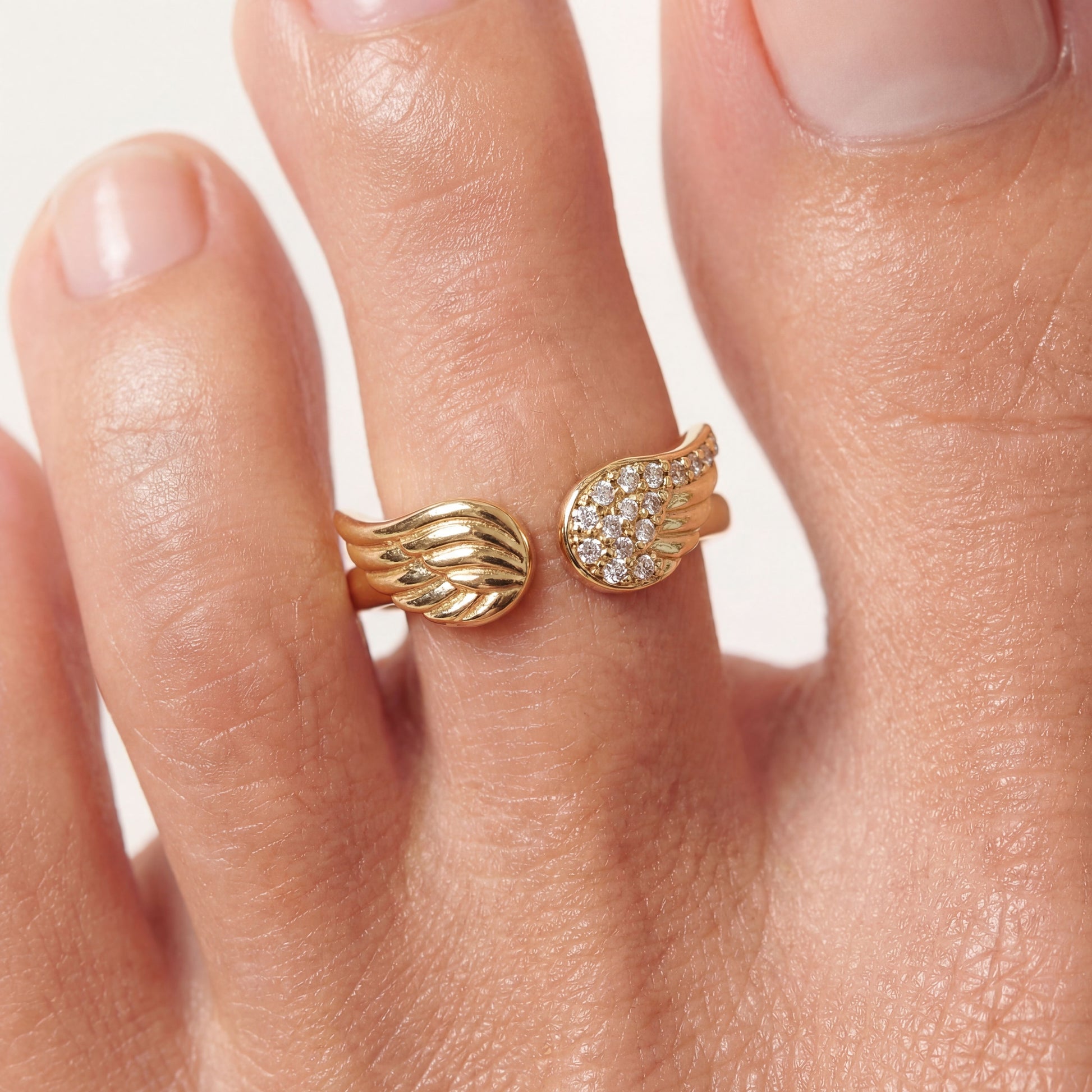 Angel Toe Ring